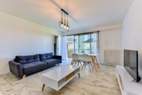 Cosy studio Juan-Les-Pins / terrasse -1mn Plage